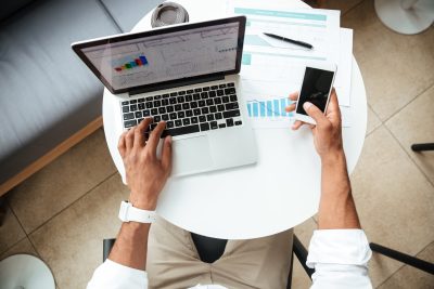 E-ticaret, e-ticaret satışları artırma, e-ticaret sitesi, dijital pazarlama, online satış, müşteri memnuniyeti, kullanıcı deneyimi, mobil uyumlu tasarım, SEO, sosyal medya pazarlaması, influencer pazarlama, e-posta pazarlama, dönüşüm oranı, sadakat programı, ürün açıklamaları, ücretsiz kargo, e-ticaret stratejileri, dijital reklamcılık, retargeting, reklam optimizasyonu, müşteri sadakati, yapay zeka, e-ticaret analitiği, ödeme güvenliği, online alışveriş, e-ticaret kampanyaları, hızlı teslimat, e-ticaret maliyetleri, online mağaza, satış artırma yöntemleri