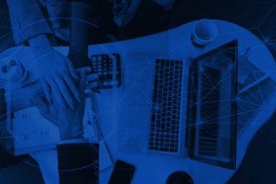 E ticaret, e ticaret satışları artırma, e ticaret sitesi, dijital pazarlama, online satış, müşteri memnuniyeti, kullanıcı deneyimi, mobil uyumlu tasarım, SEO, sosyal medya pazarlaması, influencer pazarlama, e posta pazarlama, dönüşüm oranı, sadakat programı, ürün açıklamaları, ücretsiz kargo, e ticaret stratejileri, dijital reklamcılık, retargeting, reklam optimizasyonu, müşteri sadakati, yapay zeka, e ticaret analitiği, ödeme güvenliği, online alışveriş, e ticaret kampanyaları, hızlı teslimat, e ticaret maliyetleri, online mağaza, satış artırma yöntemleri