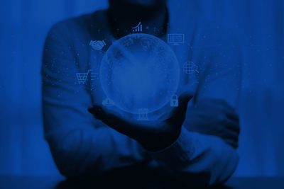 E-ticaret, e-ticaret satışları artırma, e-ticaret sitesi, dijital pazarlama, online satış, müşteri memnuniyeti, kullanıcı deneyimi, mobil uyumlu tasarım, SEO, sosyal medya pazarlaması, influencer pazarlama, e-posta pazarlama, dönüşüm oranı, sadakat programı, ürün açıklamaları, ücretsiz kargo, e-ticaret stratejileri, dijital reklamcılık, retargeting, reklam optimizasyonu, müşteri sadakati, yapay zeka, e-ticaret analitiği, ödeme güvenliği, online alışveriş, e-ticaret kampanyaları, hızlı teslimat, e-ticaret maliyetleri, online mağaza, satış artırma yöntemleri